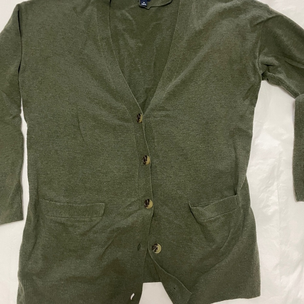 Gap “cash soft” Olive Green boyfriend Cardigan